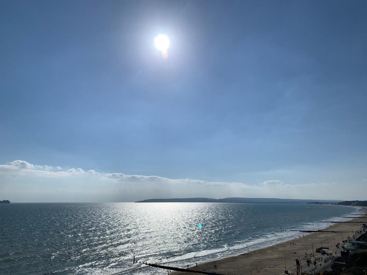 Bournemouth Beachfront Retreat 3 Bedroom 3 Bathroom Seaside B&B With Free Parking Exterior foto