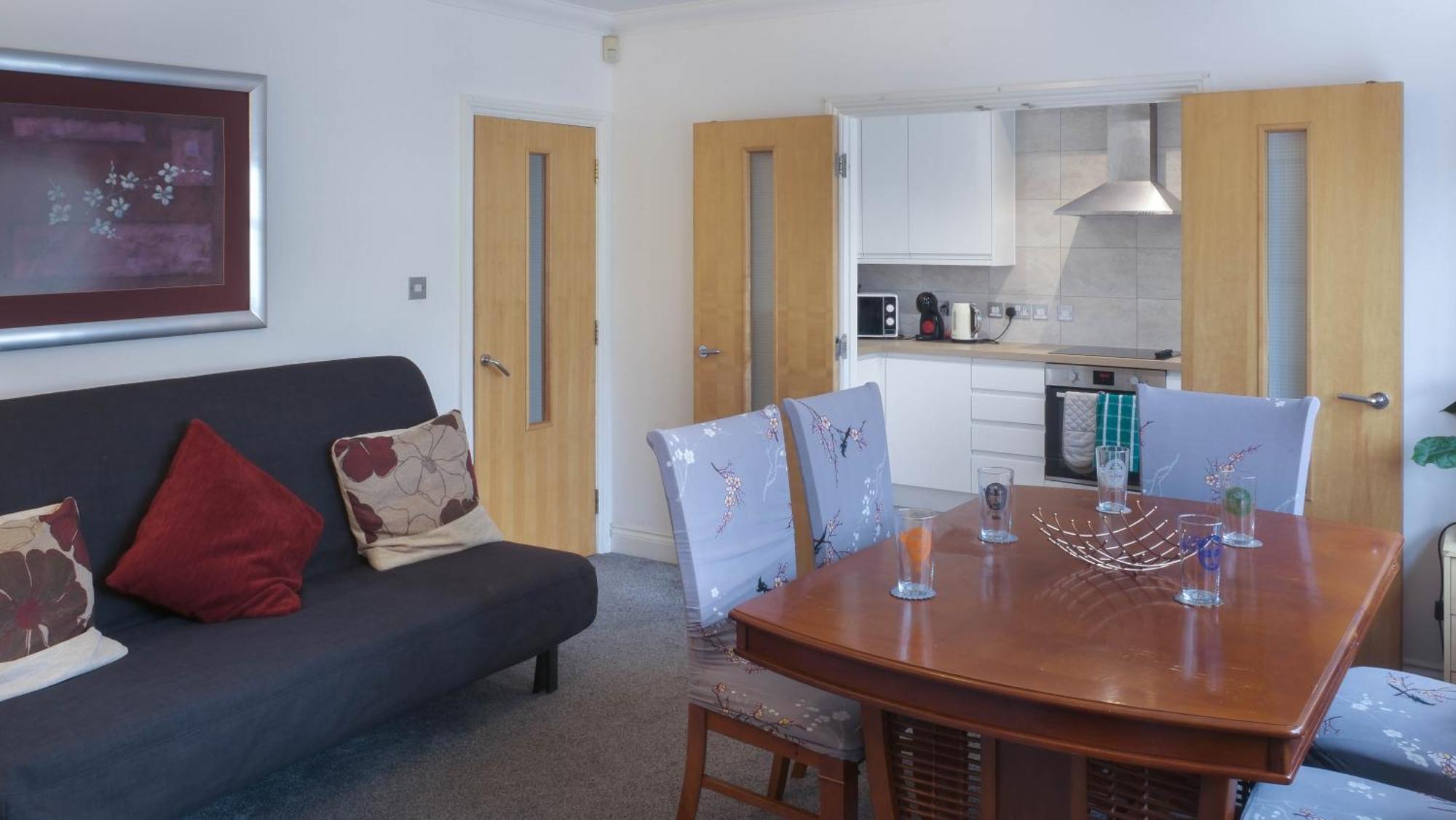 Bournemouth Beachfront Retreat 3 Bedroom 3 Bathroom Seaside B&B With Free Parking Exterior foto